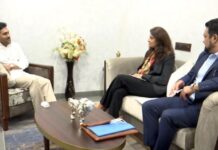 Kinetic offers to set up EV plants in Andhra Pradesh