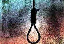 Andhra Pradesh: Bank employee’s wife hangs self alleging harrasment over dowry in Anantapur