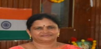 Five lecturers from Anantapur get Best Teacher awards